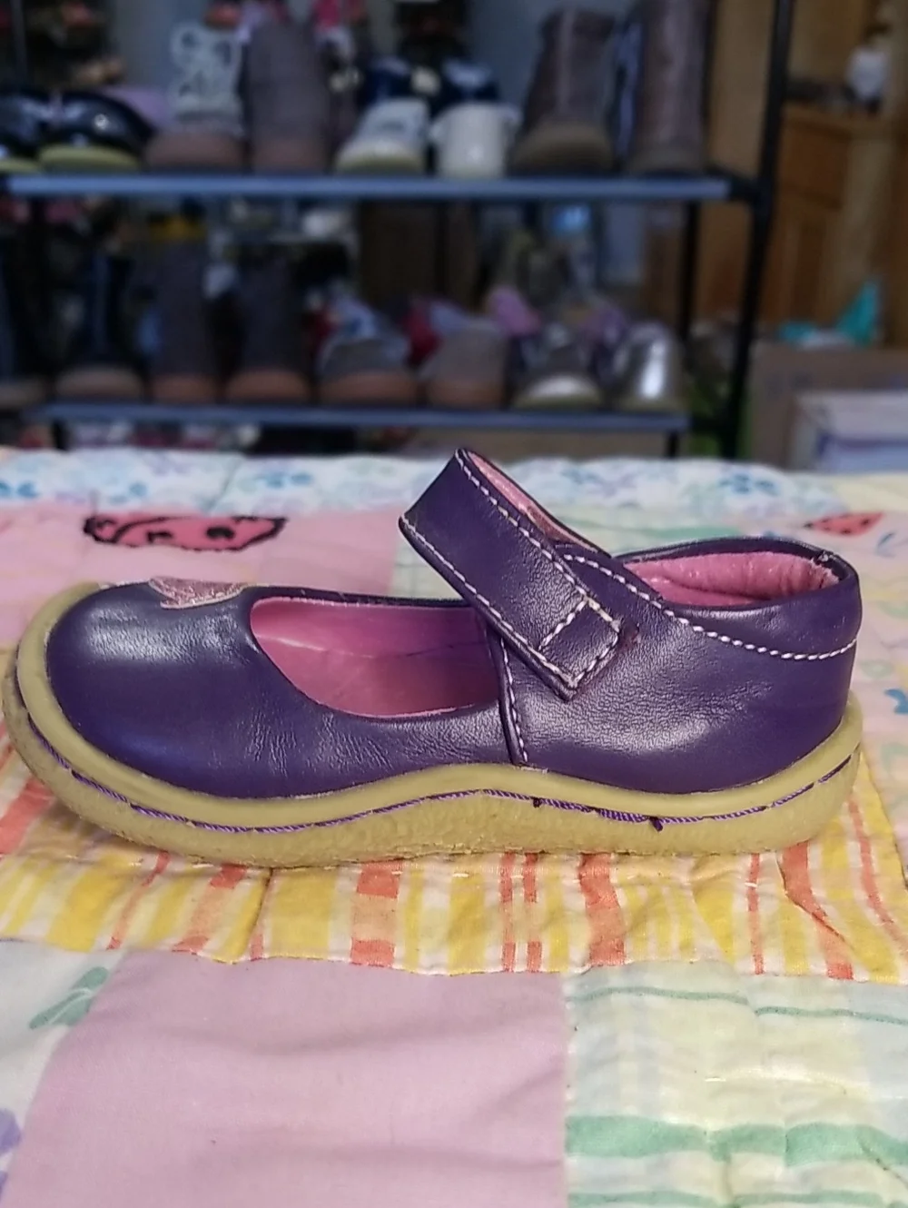 Livie & Luca Purple Leather Mary Janes with Pink Glitter Bird Size 4 Pio Pio